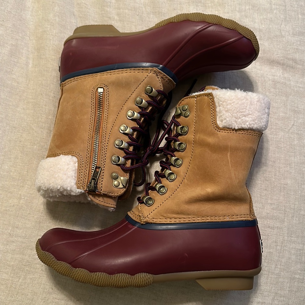 Women’s Sperry Shearling lined rain boots